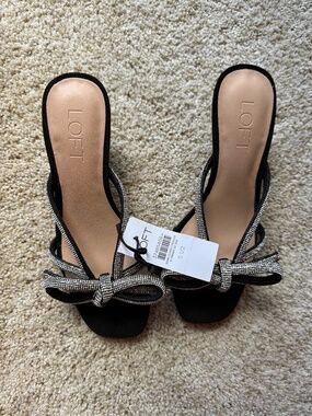 Loft Sparkle Bow Heel NWT 5.5 size black
